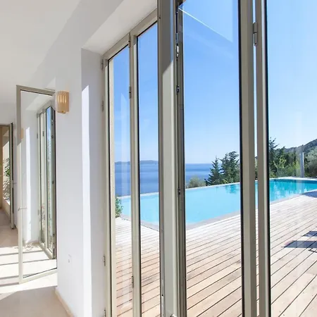 Villa Aurora