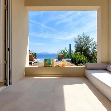 Aurora Villa *